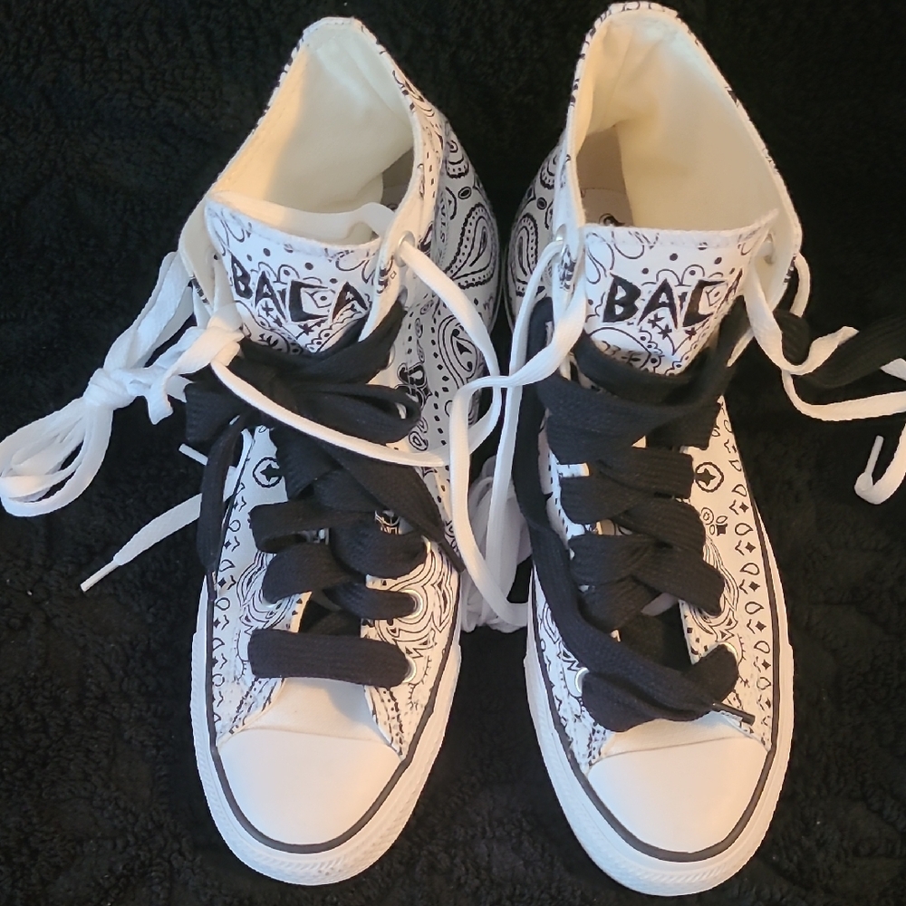 Converse All Star (BACA) CHUCK TAYLOR high tops.  Size Mens 71/2;  Womens 91/2.